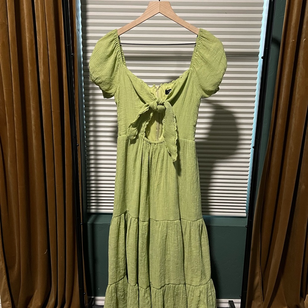Lulus Green Puff Sleeve Tie-Front Dress